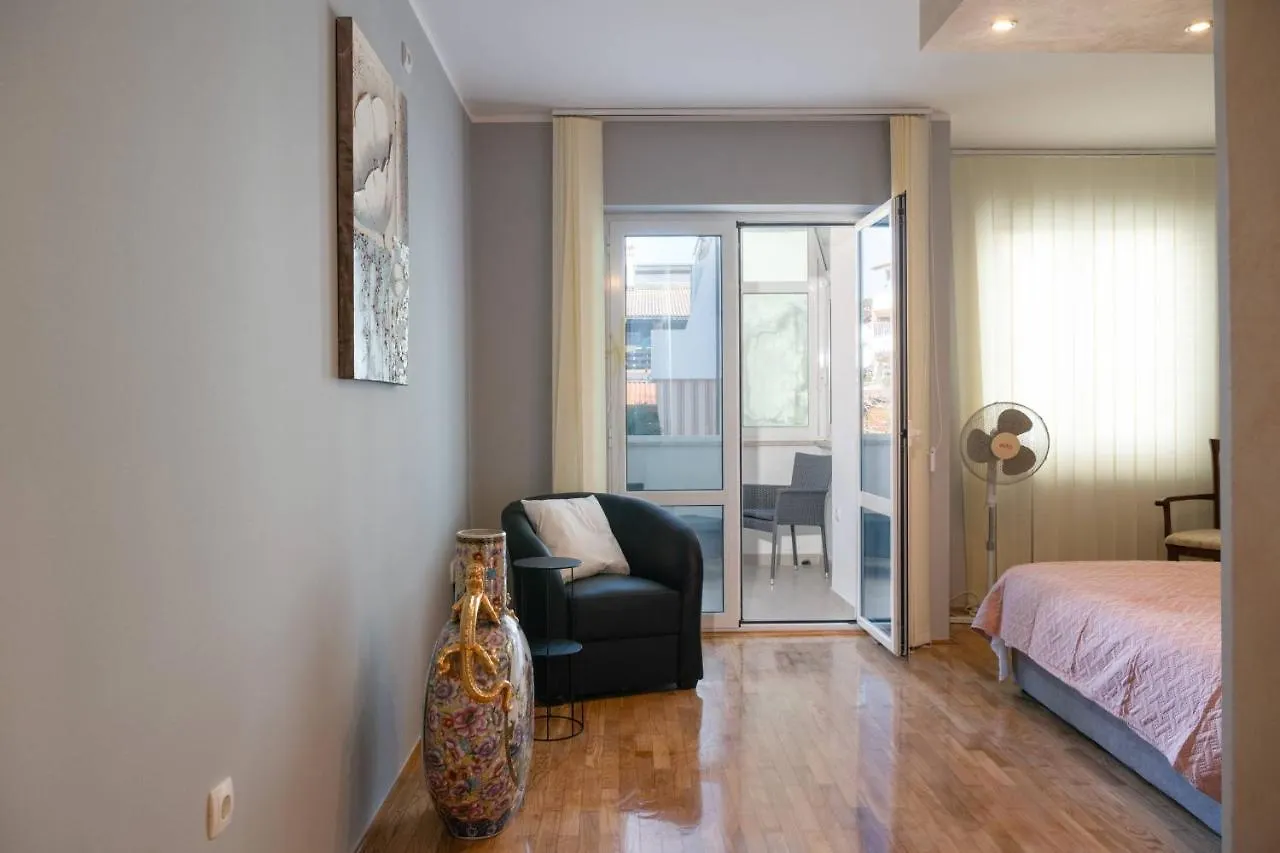Apartments Donatella Pjescana Uvala