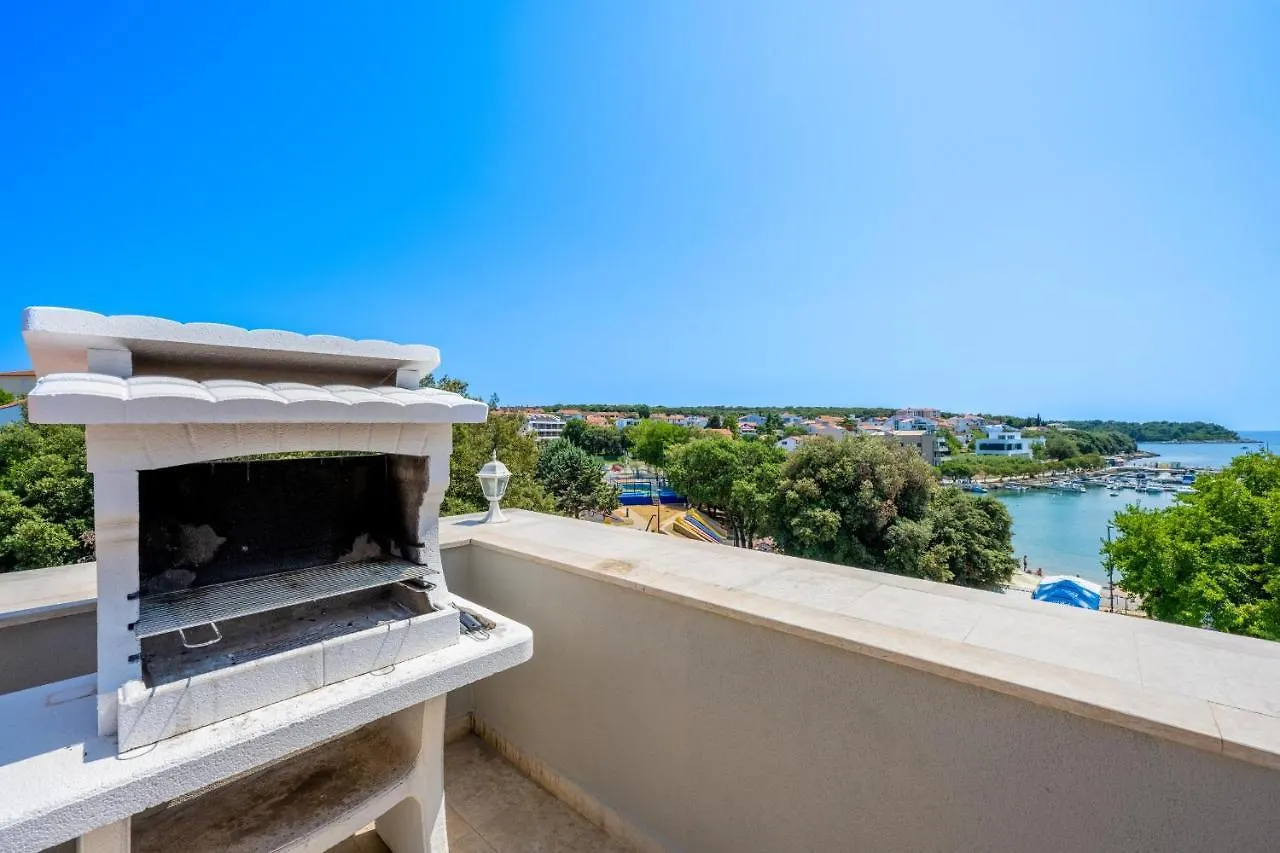 Apartments Donatella Pjescana Uvala Croatia